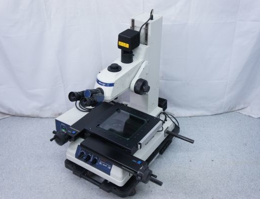 MITSUTOYOの測定顕微鏡を高価買取中